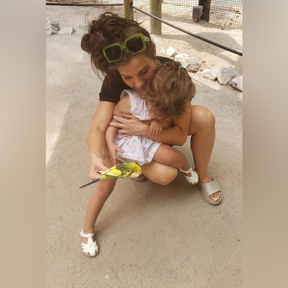 Meet your Posher, Peyton - Picture 7 of 10